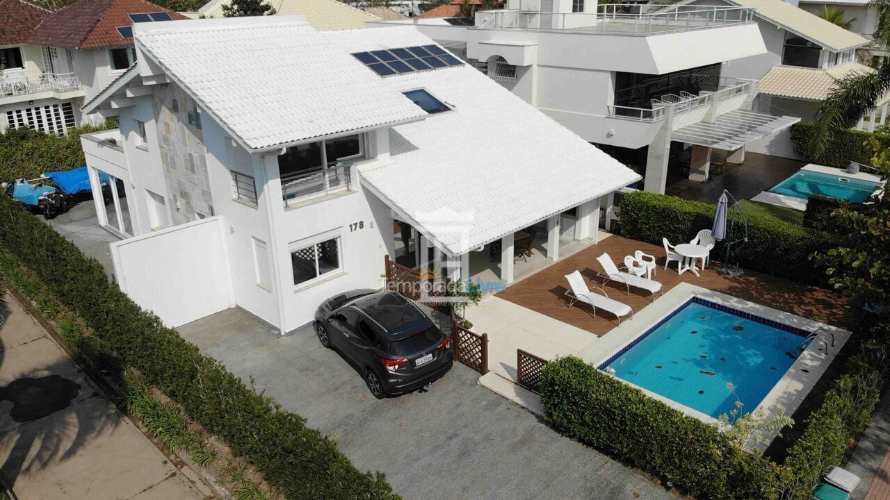 House for vacation rental in Florianopolis (Jurerê Internacional)