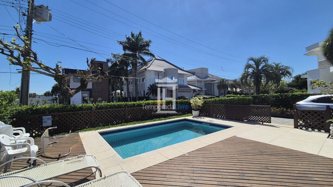 House for vacation rental in Florianopolis (Jurerê Internacional)