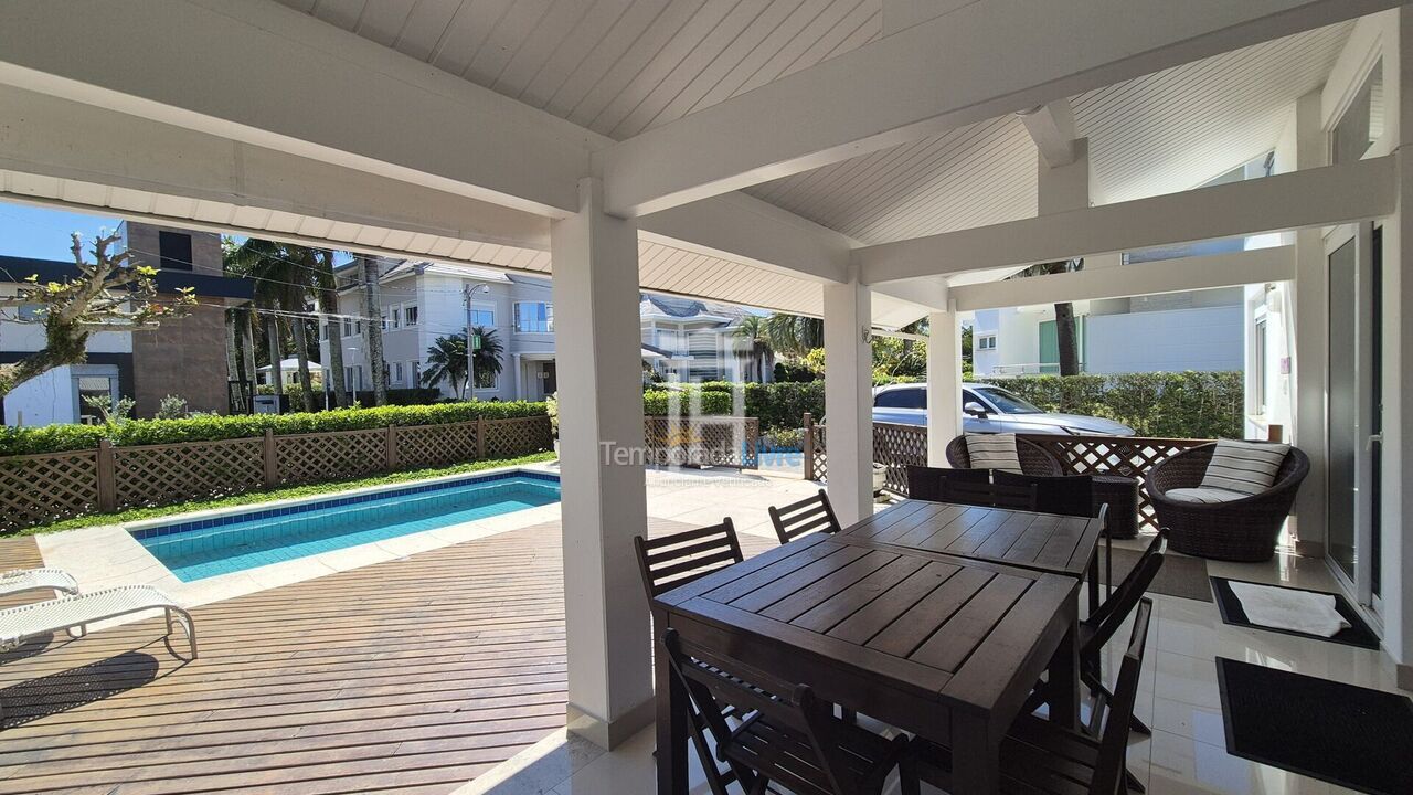 House for vacation rental in Florianopolis (Jurerê Internacional)