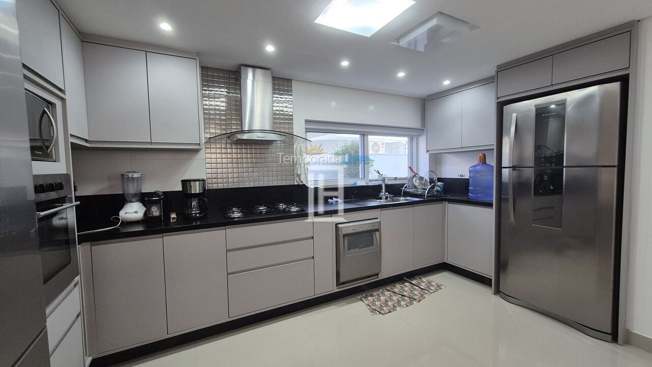 House for vacation rental in Florianopolis (Jurerê Internacional)