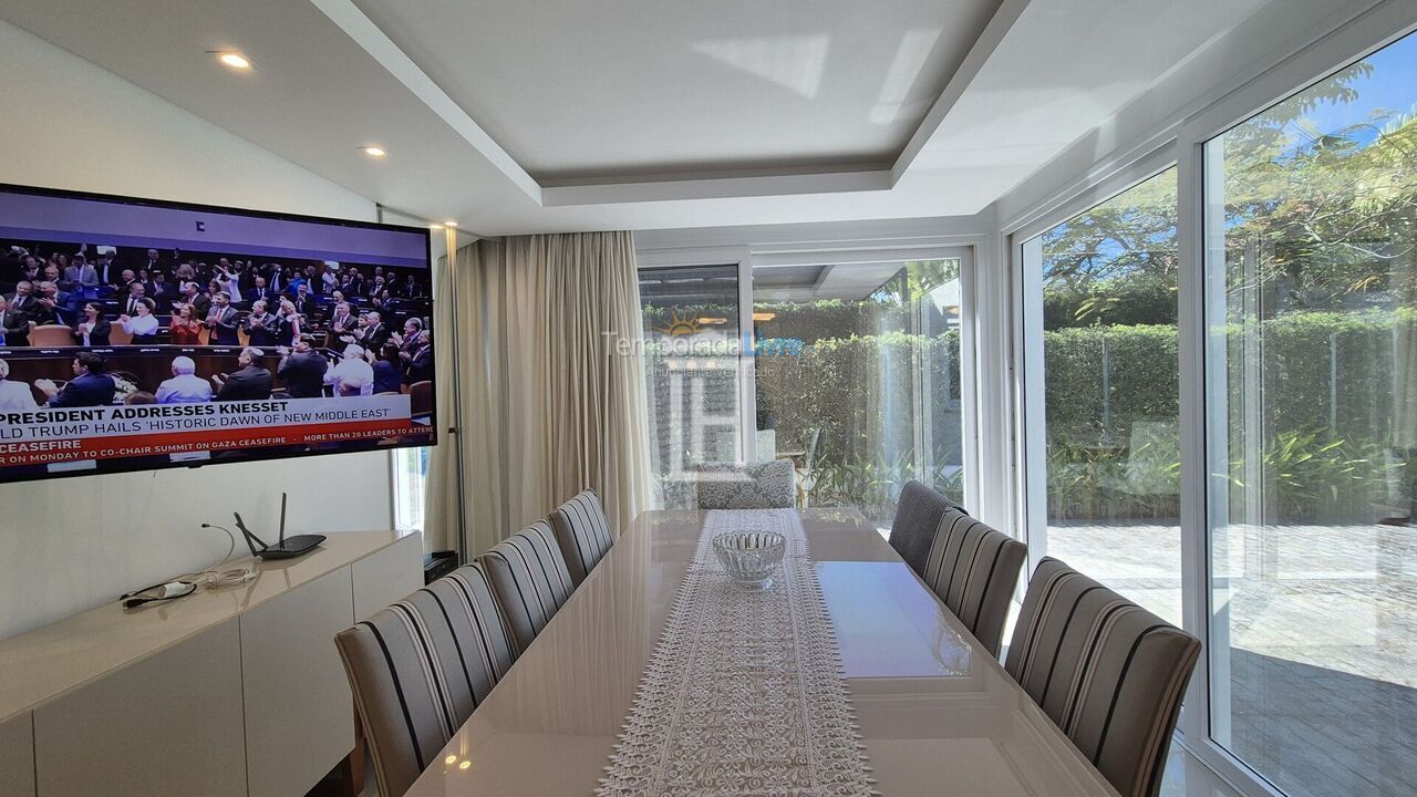 House for vacation rental in Florianopolis (Jurerê Internacional)