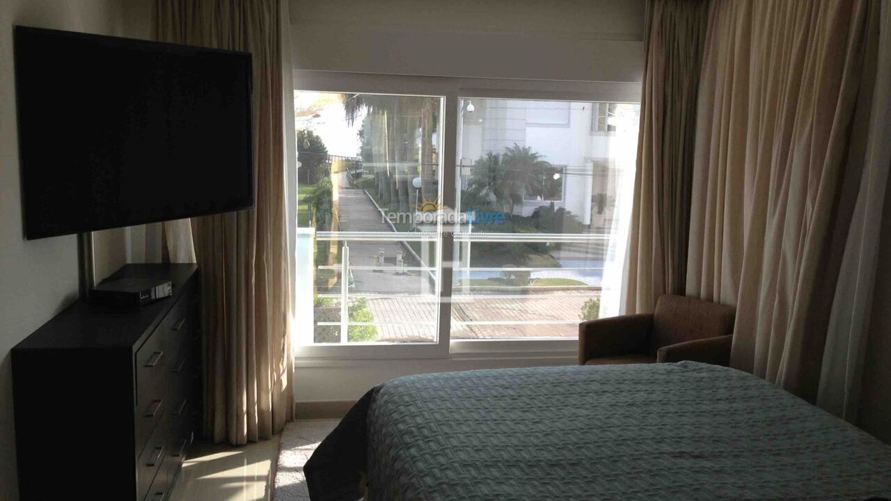 House for vacation rental in Florianopolis (Jurerê Internacional)
