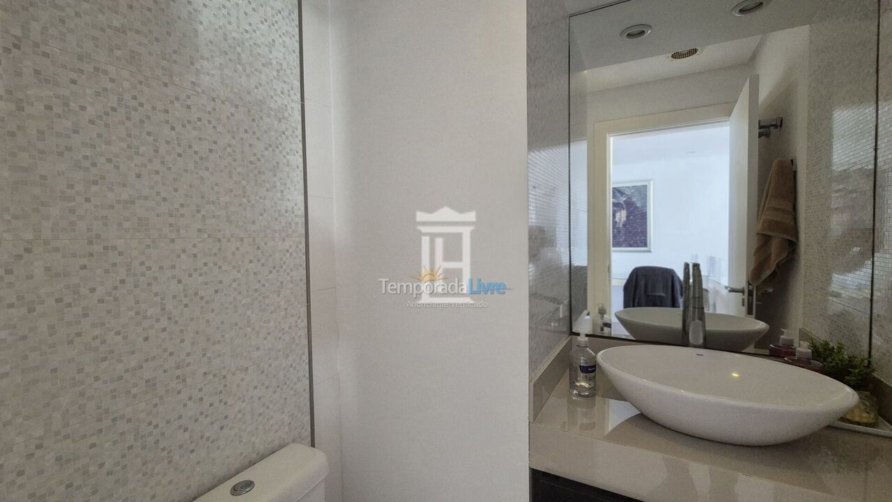 House for vacation rental in Florianopolis (Jurerê Internacional)
