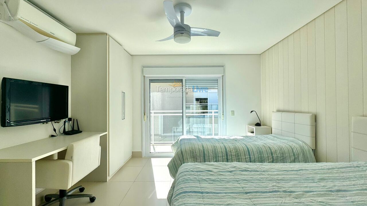 House for vacation rental in São Sebastião (Praia da Baleia)