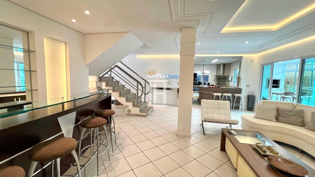 Casa para aluguel de temporada em Florianopolis (Jurerê Internacional)