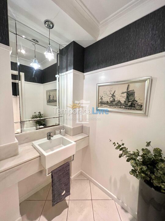Casa para aluguel de temporada em Florianopolis (Jurerê Internacional)