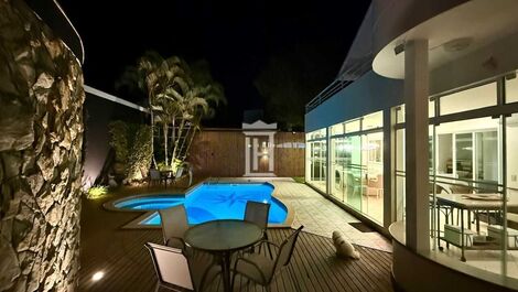 Casa com 6 dormitórios Jurerê Internacional