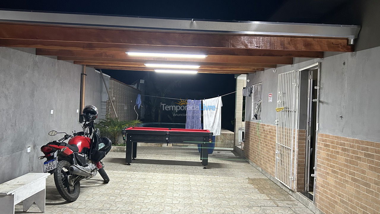 Casa para aluguel de temporada em Mongaguá (Jd Santa Eugênia)