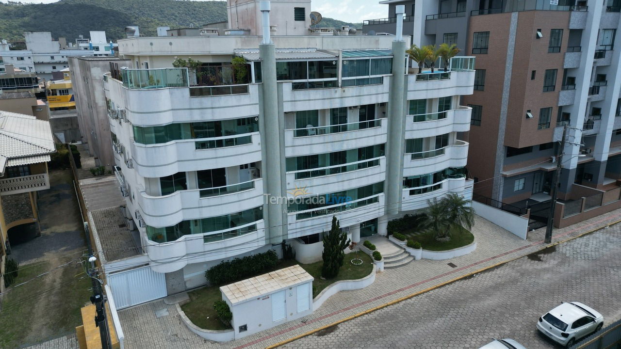Apartamento para alquiler de vacaciones em Bombinhas (Praia de Bombas)