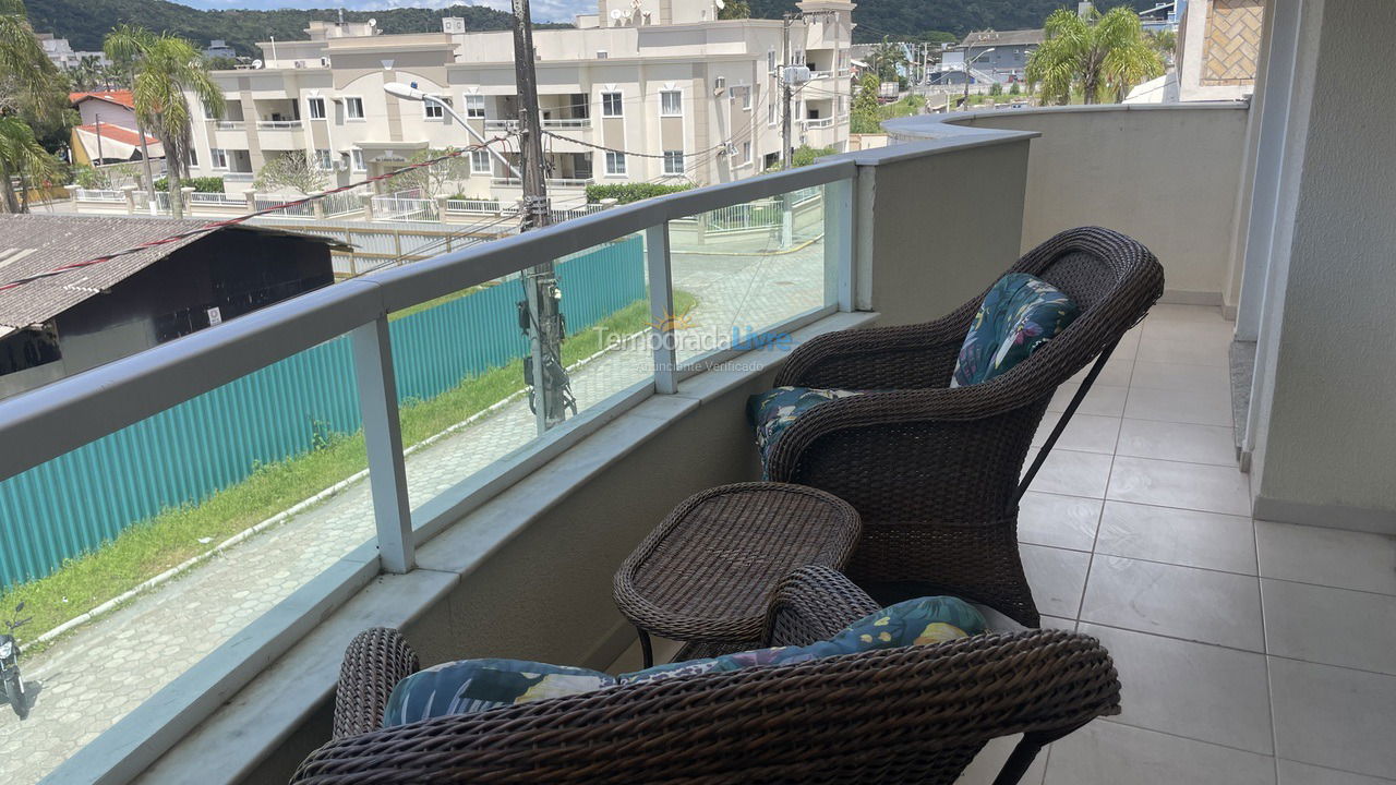 Apartamento para alquiler de vacaciones em Bombinhas (Praia de Bombas)