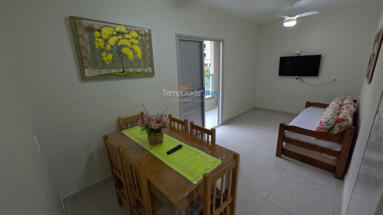 Apartamento para aluguel de temporada em Ubatuba (Praia das Toninhas)