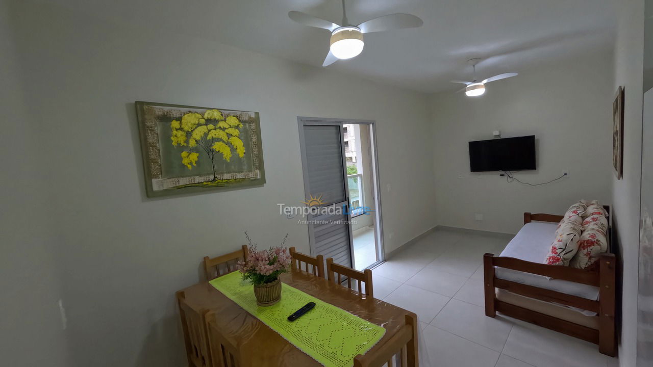 Apartamento para aluguel de temporada em Ubatuba (Praia das Toninhas)