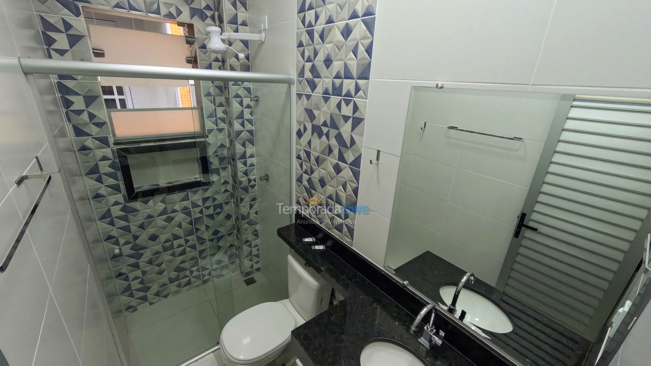 Apartamento para aluguel de temporada em Ubatuba (Praia das Toninhas)