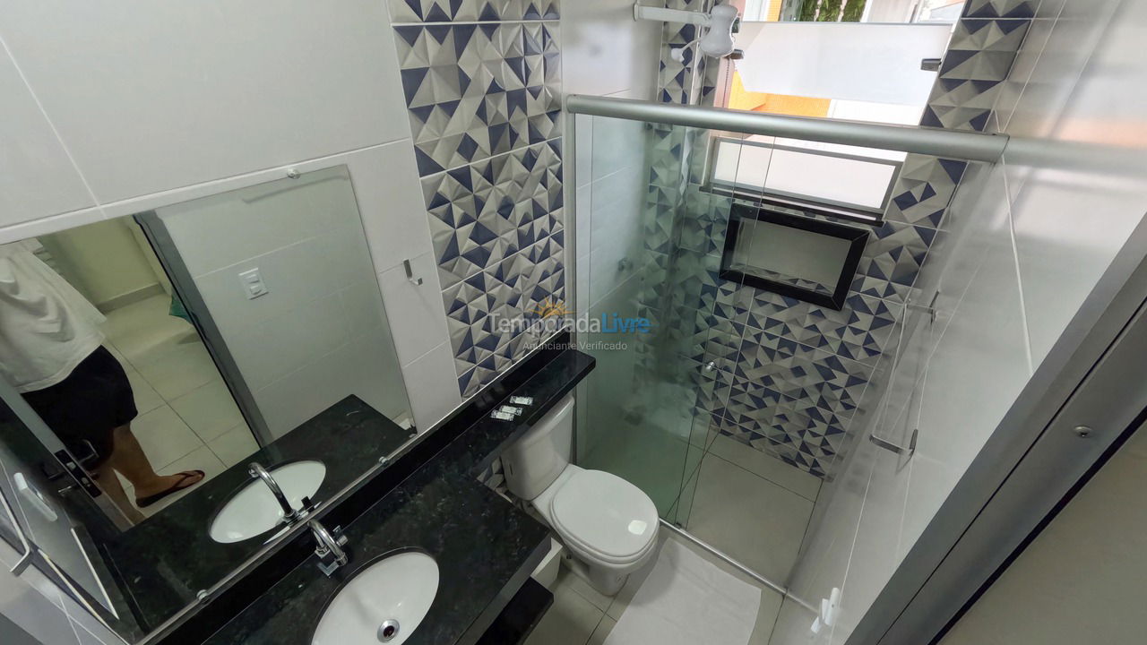 Apartamento para aluguel de temporada em Ubatuba (Praia das Toninhas)