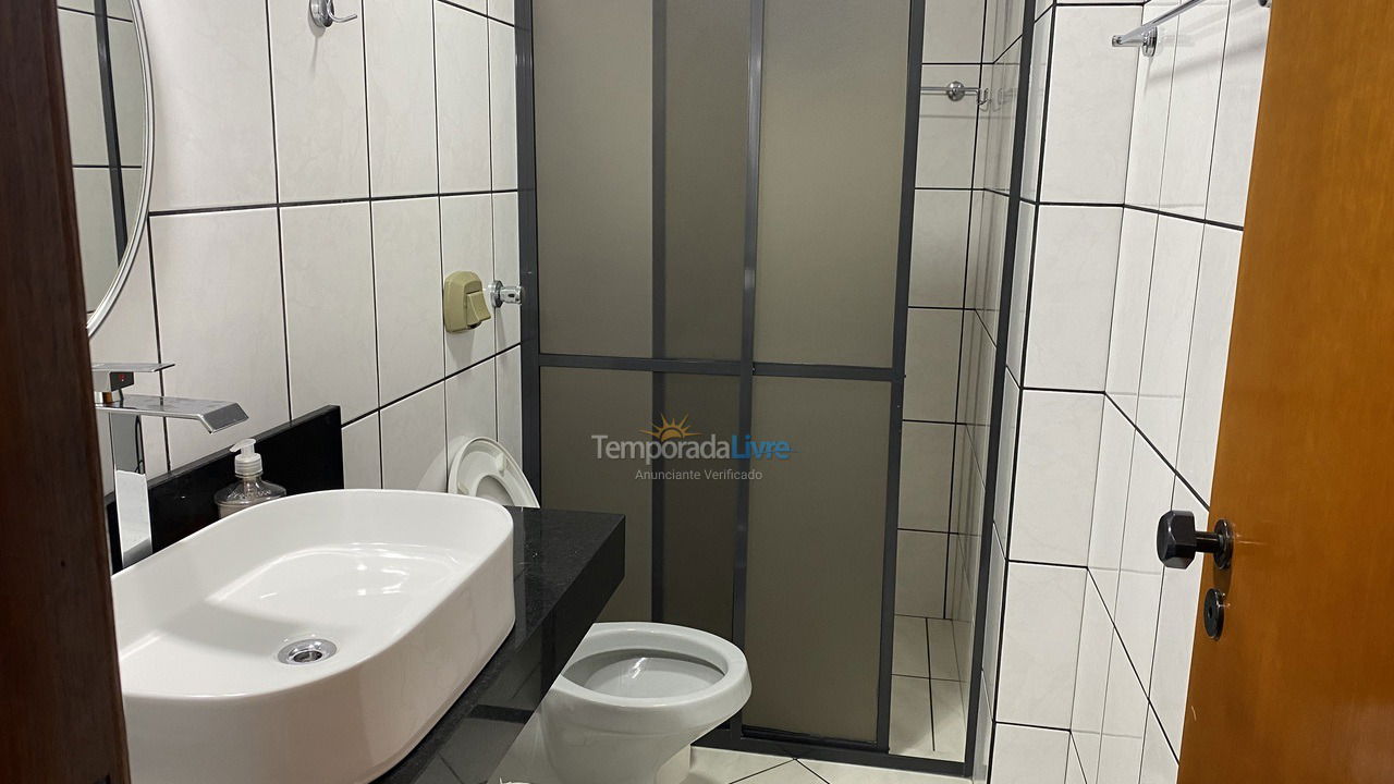 Casa para aluguel de temporada em Itapema (Meia Praia)