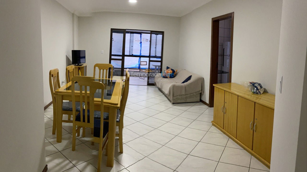 Casa para aluguel de temporada em Itapema (Meia Praia)