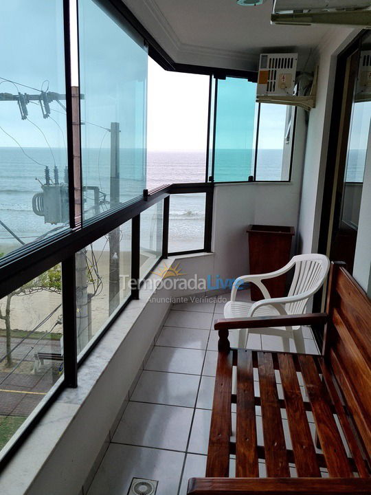 Apartamento para aluguel de temporada em Itapema (Meia Praia)