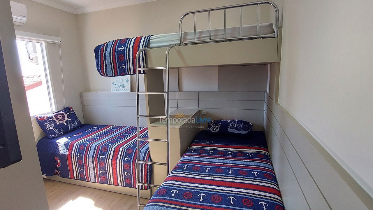 Apartamento para aluguel de temporada em Florianopolis (Praia dos Ingleses)