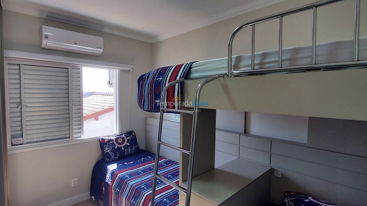 Apartamento para aluguel de temporada em Florianopolis (Praia dos Ingleses)