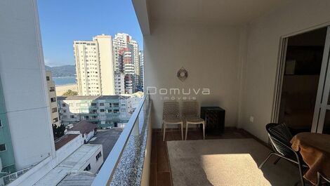 Seasonal rental on the seafront, 2 bedrooms, including 1 suite, downtown