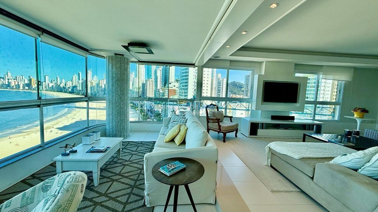 Apartment for vacation rental in Balneário Camboriú (Centro)