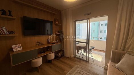 Seasonal rental on the seafront, 2 bedrooms, including 1 suite, downtown