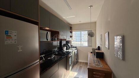 Seasonal rental on the seafront, 2 bedrooms, including 1 suite, downtown