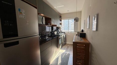 Seasonal rental on the seafront, 2 bedrooms, including 1 suite, downtown