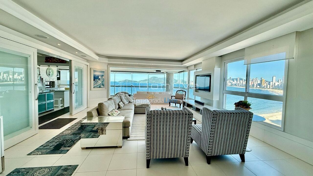 Apartment for vacation rental in Balneário Camboriú (Centro)