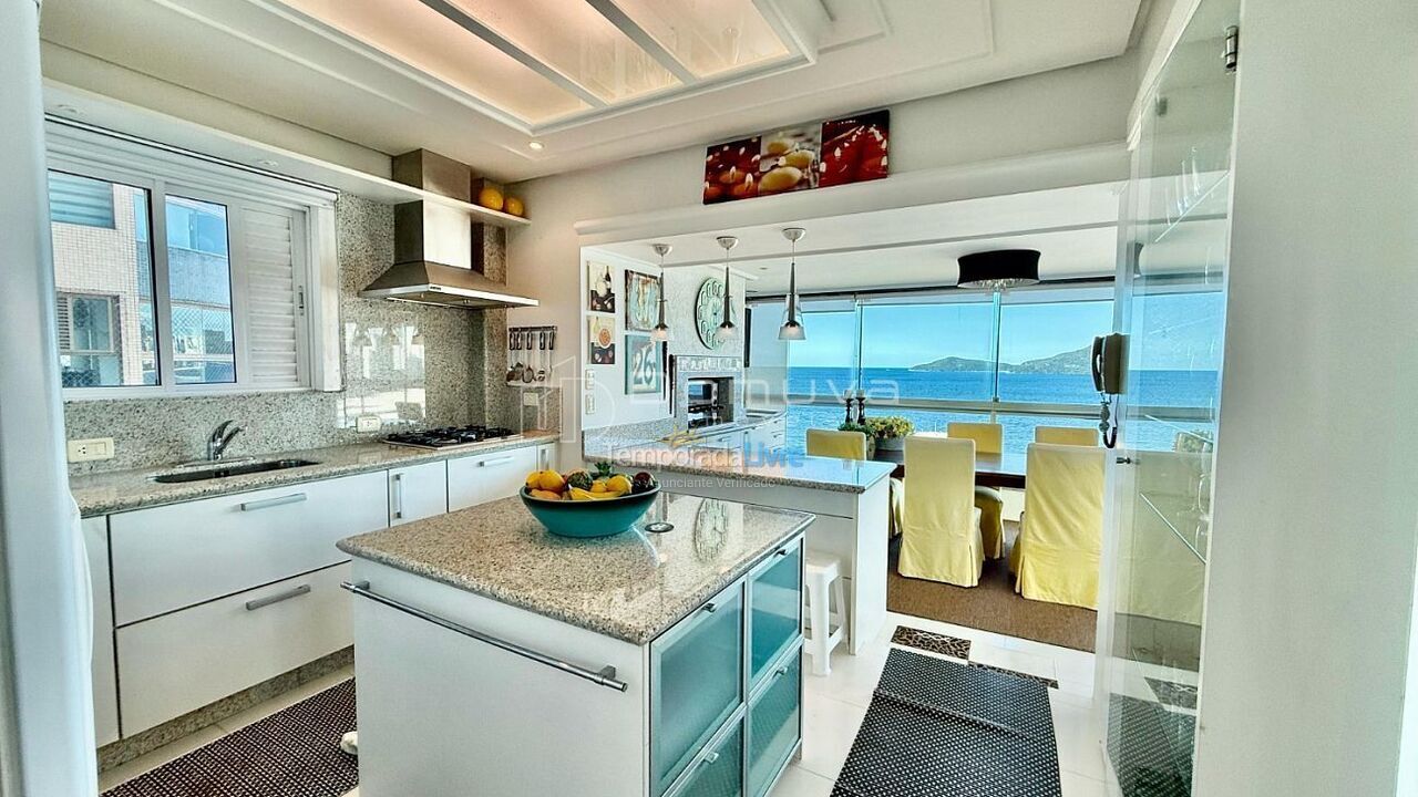 Apartment for vacation rental in Balneário Camboriú (Centro)