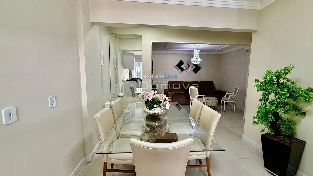 Apartment for vacation rental in Balneário Camboriú (Centro)