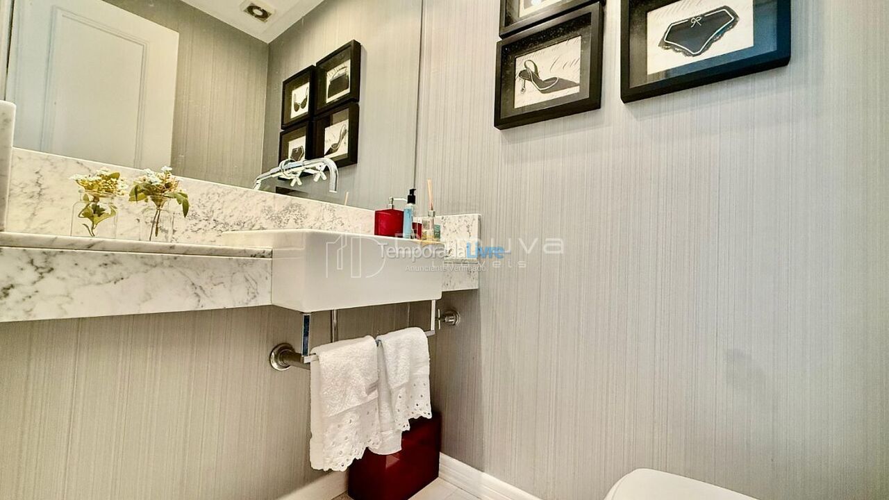 Apartment for vacation rental in Balneário Camboriú (Centro)