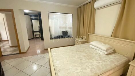 Seasonal rental facing the sea with 4 suites in Balneário Camboriú