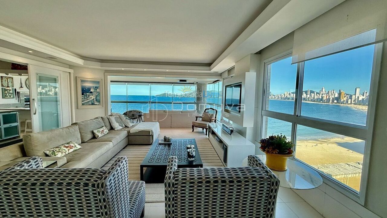 Apartment for vacation rental in Balneário Camboriú (Centro)