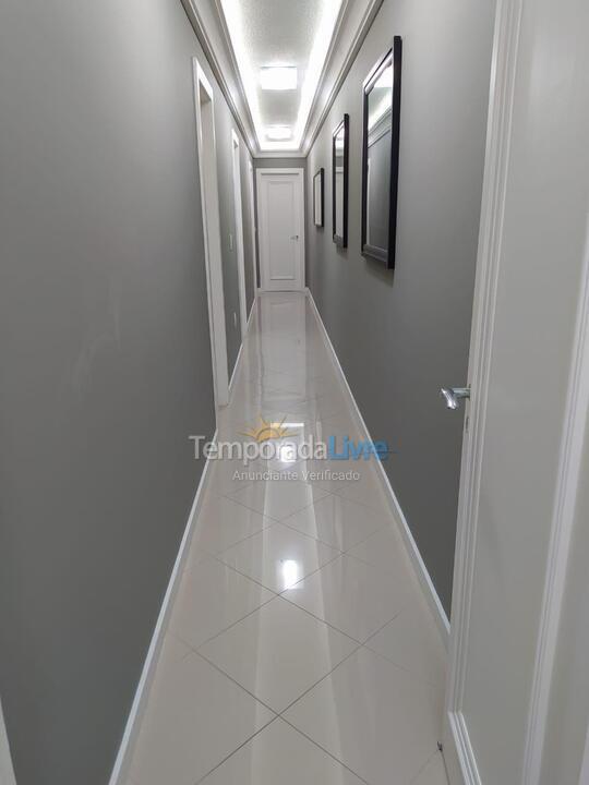 Apartamento para aluguel de temporada em Itapema (Andorinha)