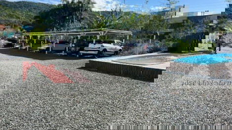 ¡Apartamento amplio y a estrenar con piscina para 4 personas en Bombas!