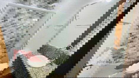 ¡Apartamento amplio y a estrenar con piscina para 4 personas en Bombas!