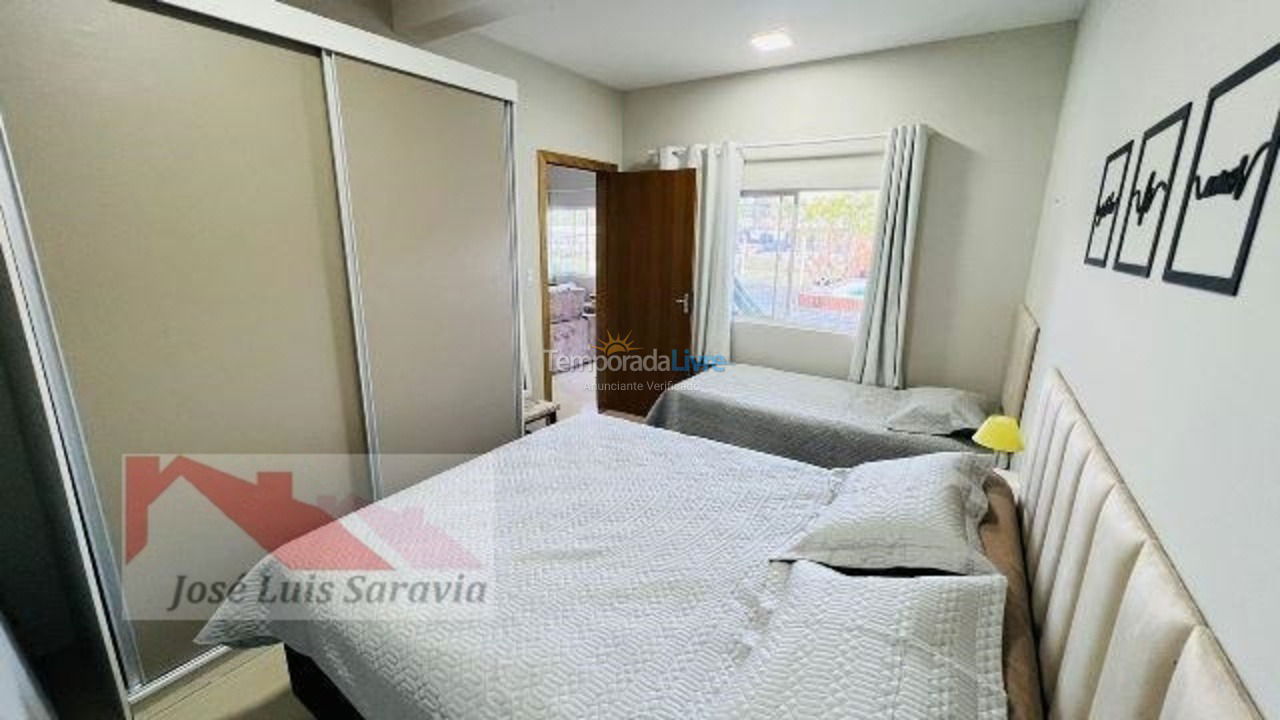 Apartamento para alquiler de vacaciones em Bombinhas (Praia de Bombas)