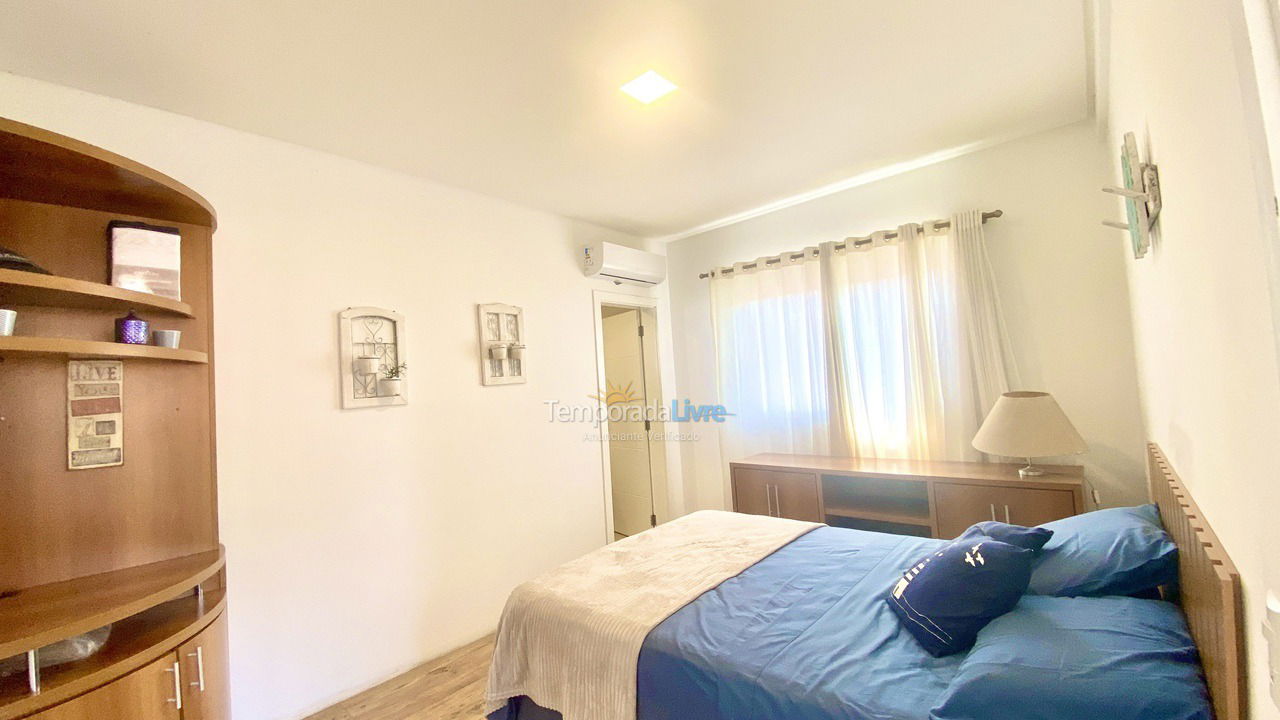 Casa para aluguel de temporada em Bombinhas (Canto Grande)