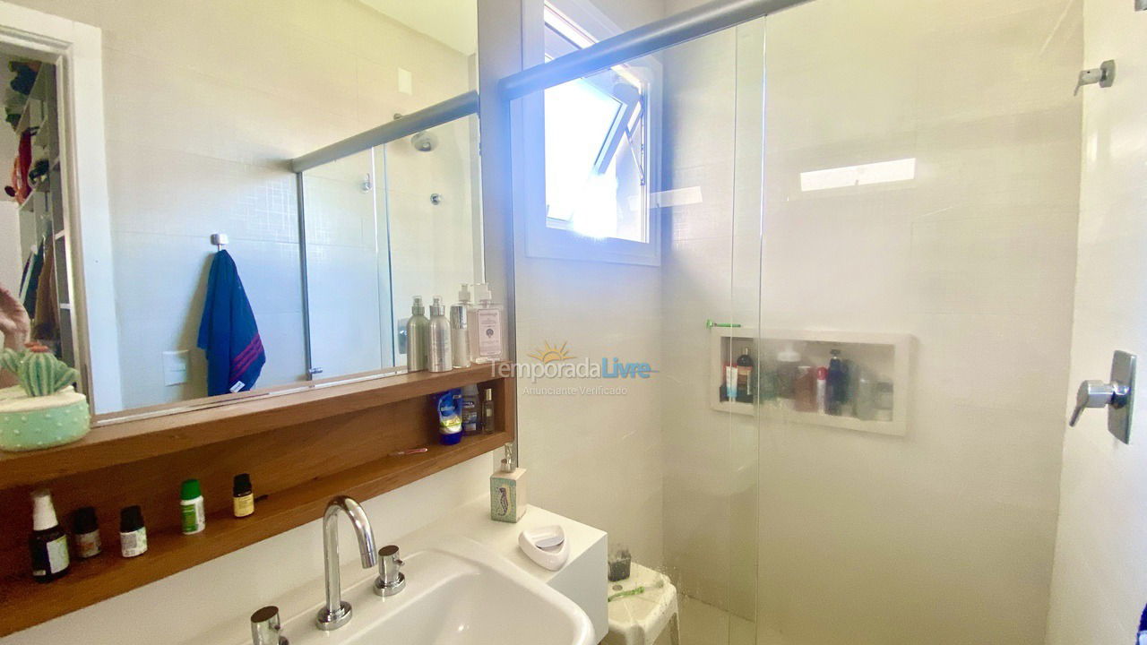 Casa para aluguel de temporada em Bombinhas (Canto Grande)