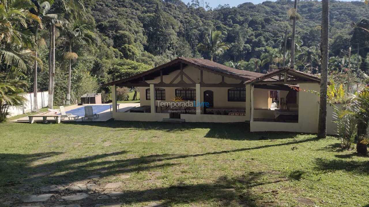 Chácara / sítio para aluguel de temporada em Juquitiba (Ritas)