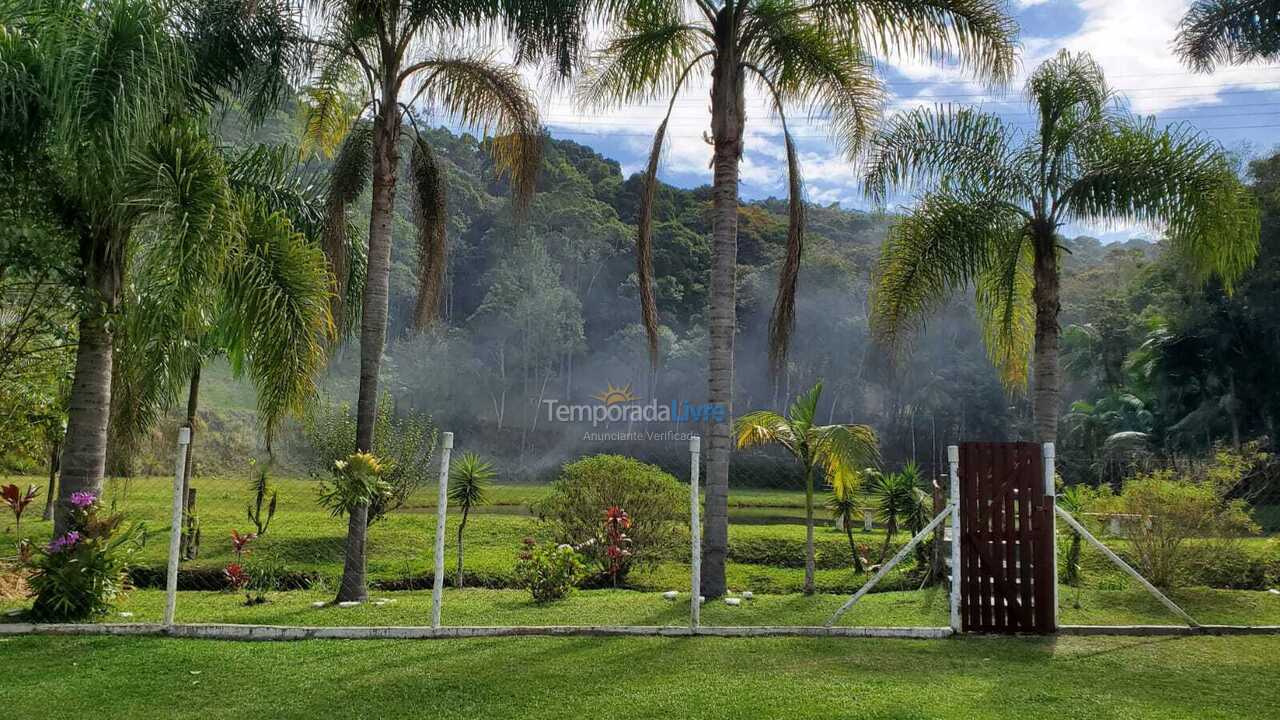 Chácara / sítio para aluguel de temporada em Juquitiba (Ritas)