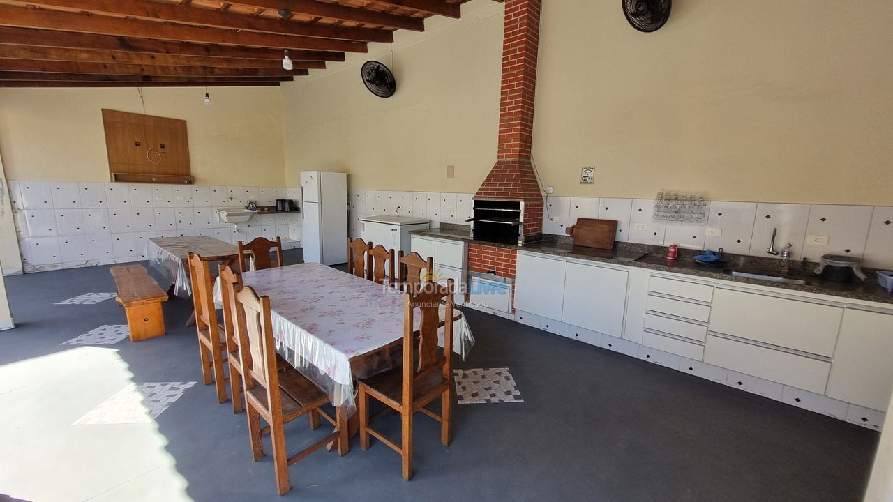 Casa para aluguel de temporada em Ubatuba (Praia Grande)