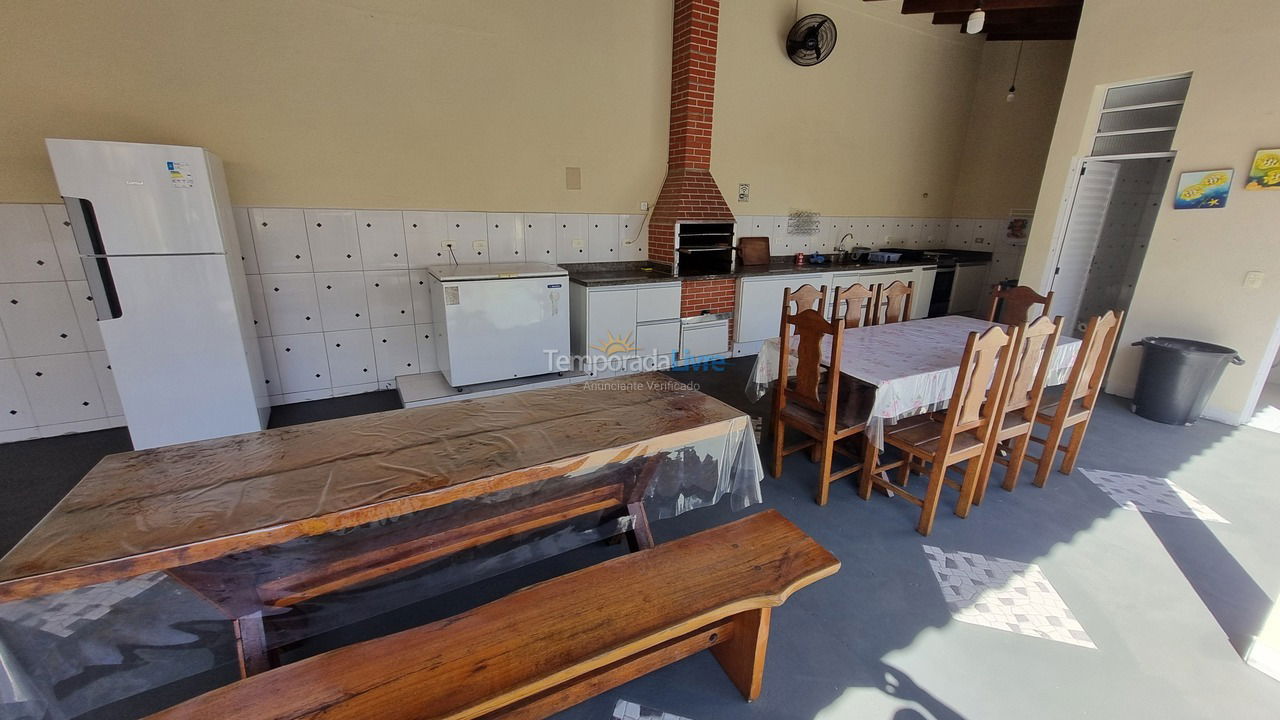 Casa para aluguel de temporada em Ubatuba (Praia Grande)