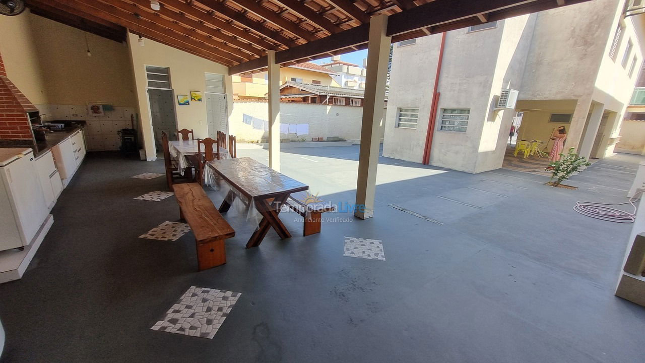 Casa para aluguel de temporada em Ubatuba (Praia Grande)