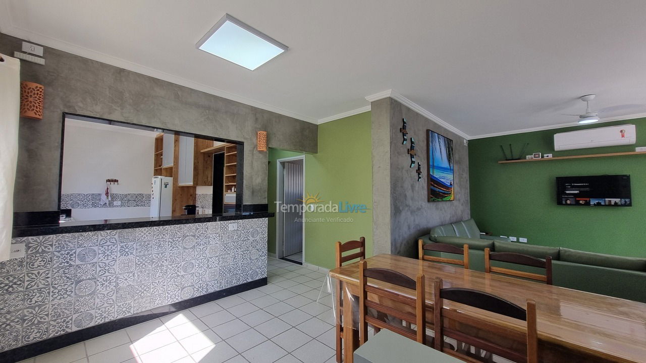 Casa para aluguel de temporada em Ubatuba (Praia Grande)