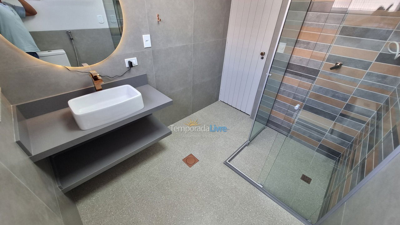 Casa para aluguel de temporada em Ubatuba (Praia Grande)