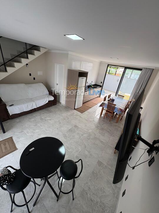 Casa para aluguel de temporada em Bombinhas (Canto Grande)