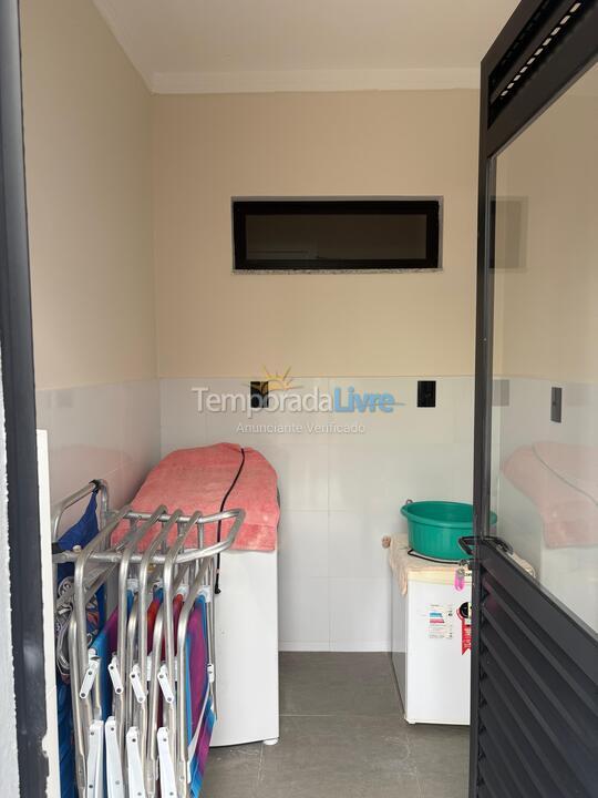 Casa para aluguel de temporada em Bombinhas (Canto Grande)