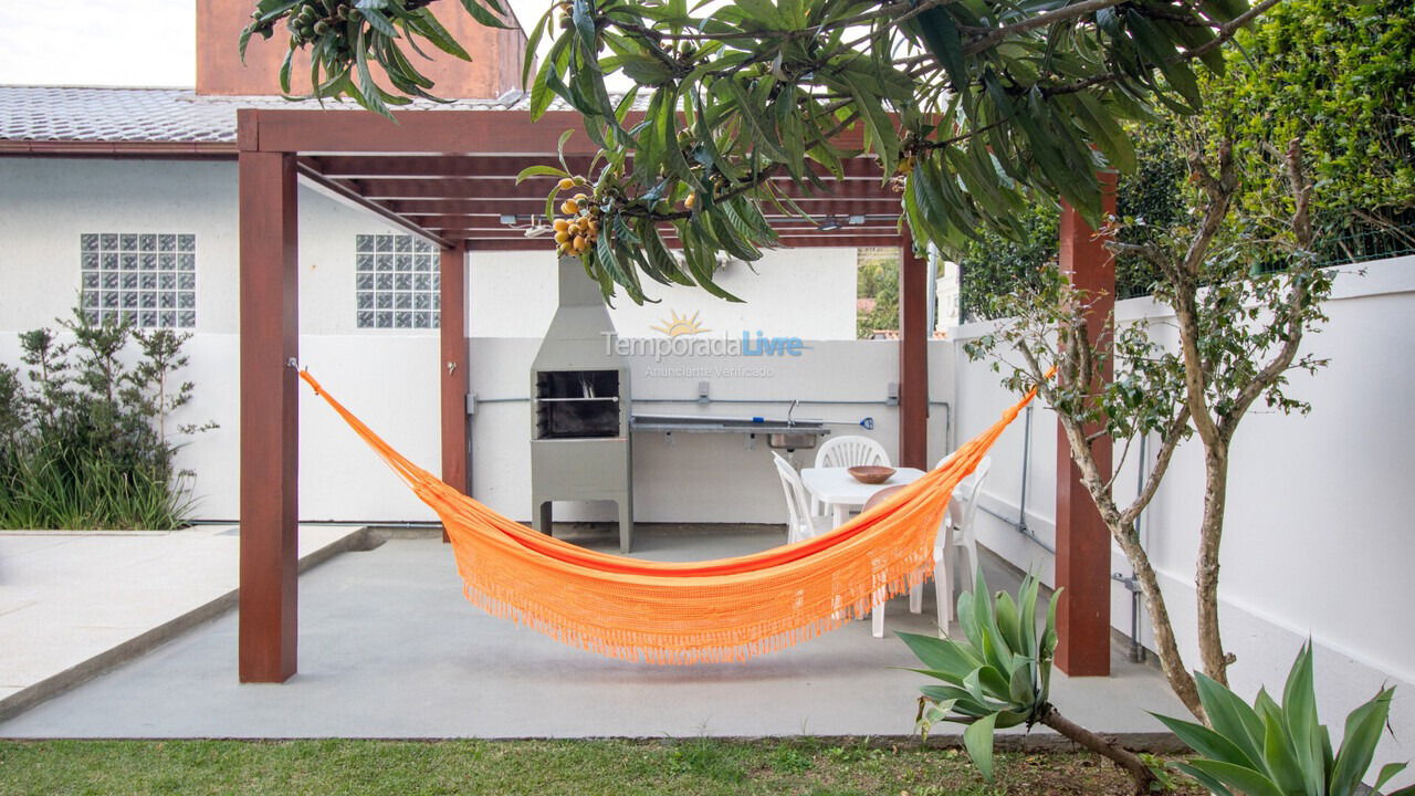 Casa para aluguel de temporada em Florianopolis (Canasvieiras)